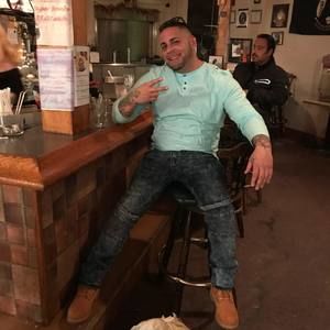 Meet your Posher, Jason